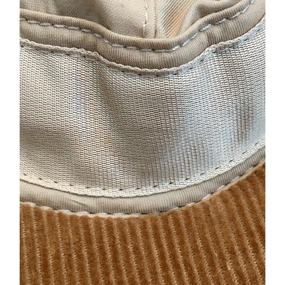 Louis Vuitton Corduroy Cap - Picture 6 of 9